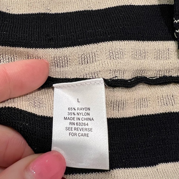 LUXE by CARMEN MARC VALVO black and nude fit and flare knit dress - Picture 11 of 13